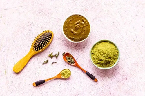 Is Henna And a Hair Mask the Best Way to Color Your Hair?